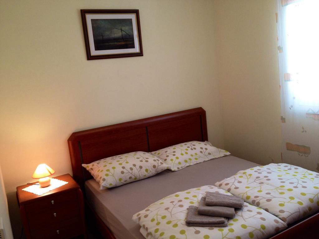 Apartments Rukavina Rogoznica  Habitación foto